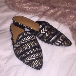Black / white / gold woven casual loafers - NEW